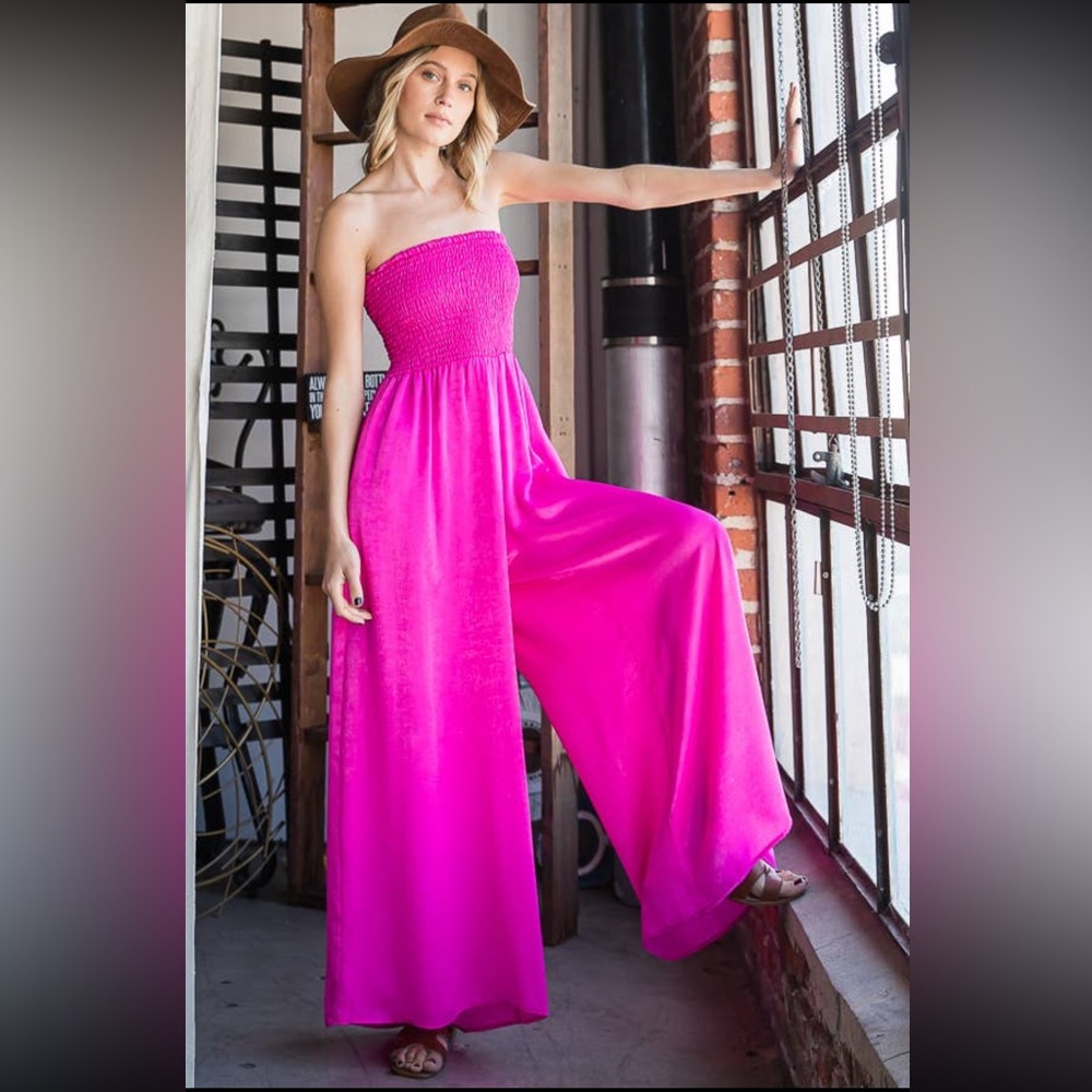 ✨ NEW LIST ✨ Fuchsia Smocked Top Strapless Wide Leg Jumpsuit Shiny Like Satin - Picture 2 of 5